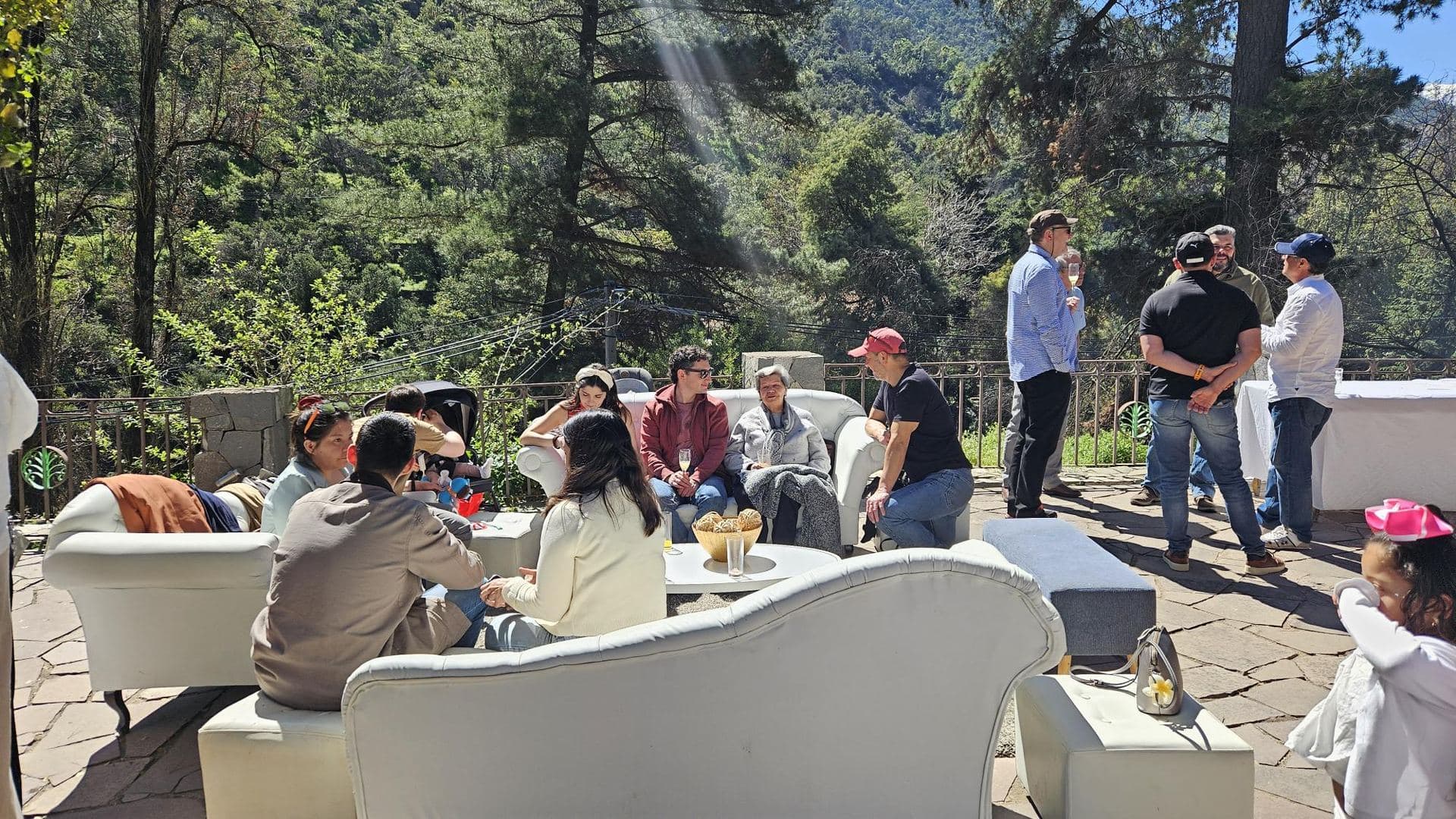 Espacio de encuentro al aire libre en Estero Arrayán